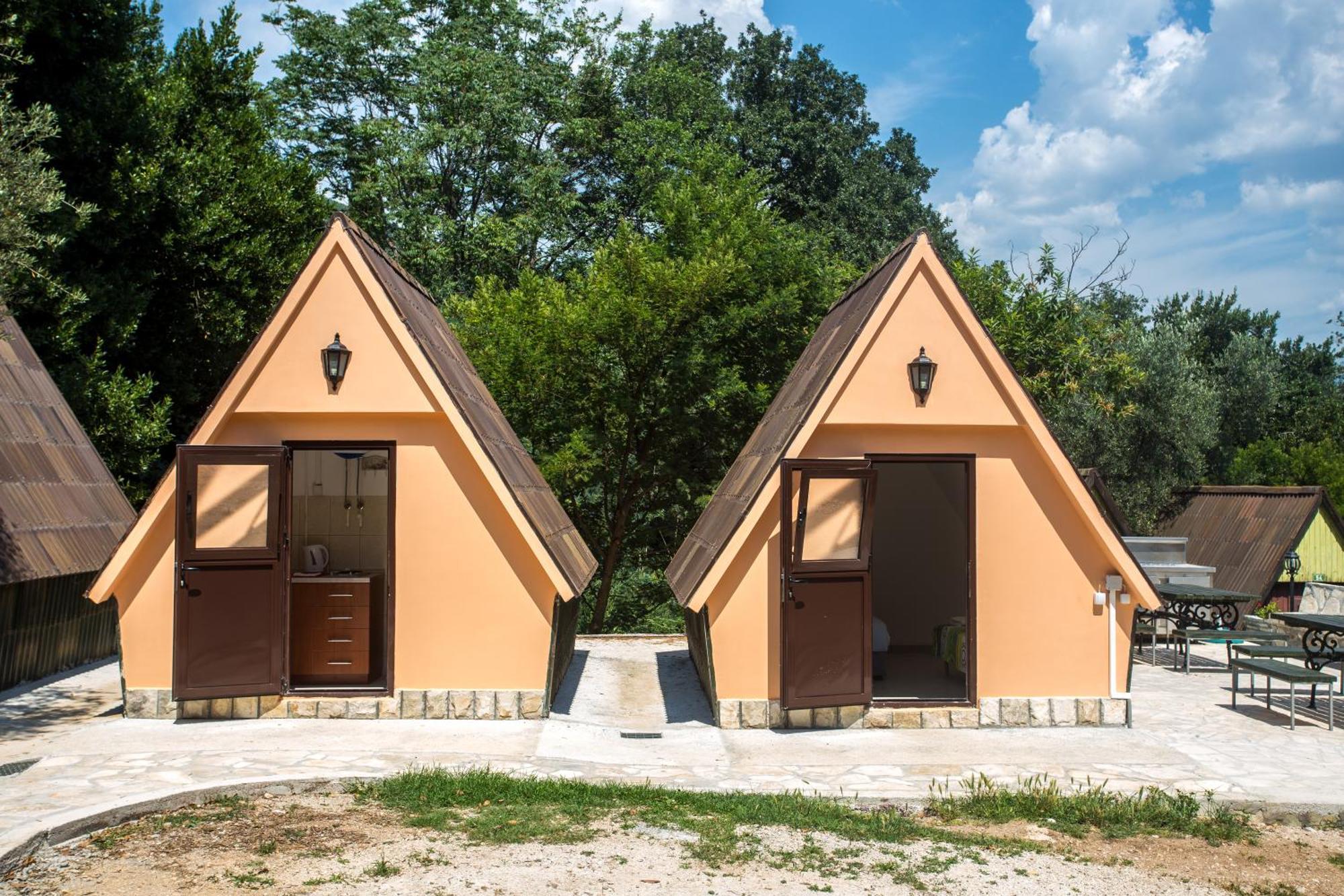 Apartments And Bungalows Mimoza Baosici Herceg Novi Exterior foto